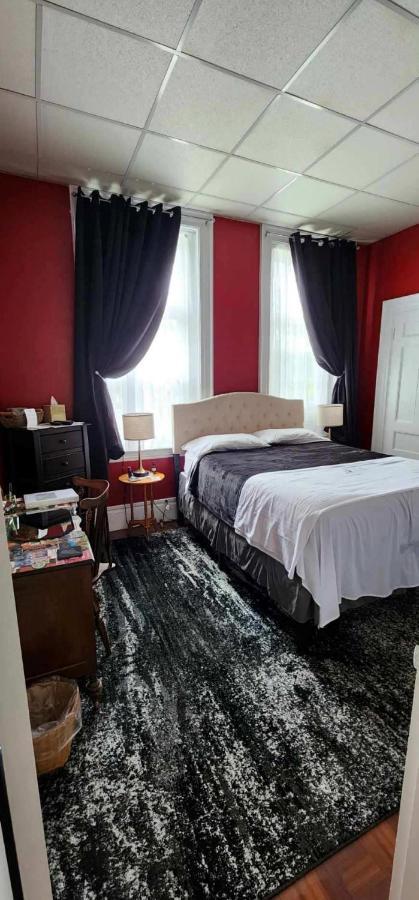 Inn At The Agora Луистън Екстериор снимка