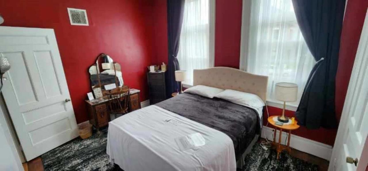 Inn At The Agora Луистън Екстериор снимка